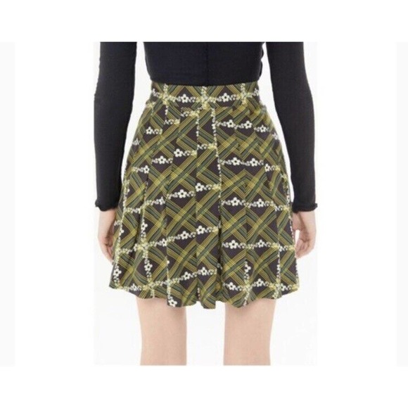 NWT Urban Outfitters Womens Emerson Print Pleated Mini Skirt Size XS Wrap - Picture 2 of 10